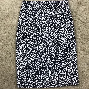 M LuLaRoe Cassie Skirt